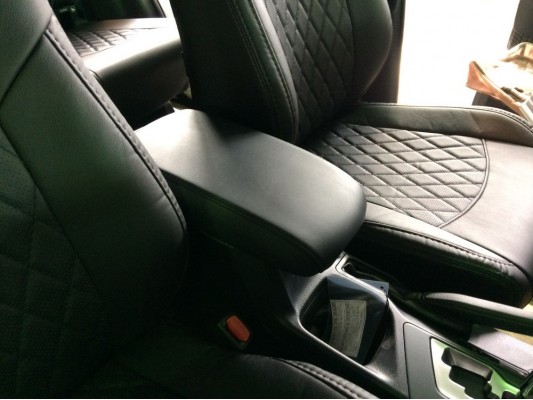 Авточехлы на Toyota RAV 4 CA40 Авточехлы на Toyota RAV 4 CA40