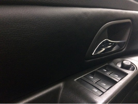 Перетяжка дверных карт Перетяжка дверных карт